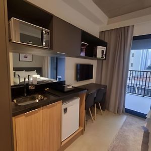 Apartamento Com Varanda Na Bela Vista